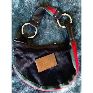 ✨Authentic✨ Gucci purse 131036 001013